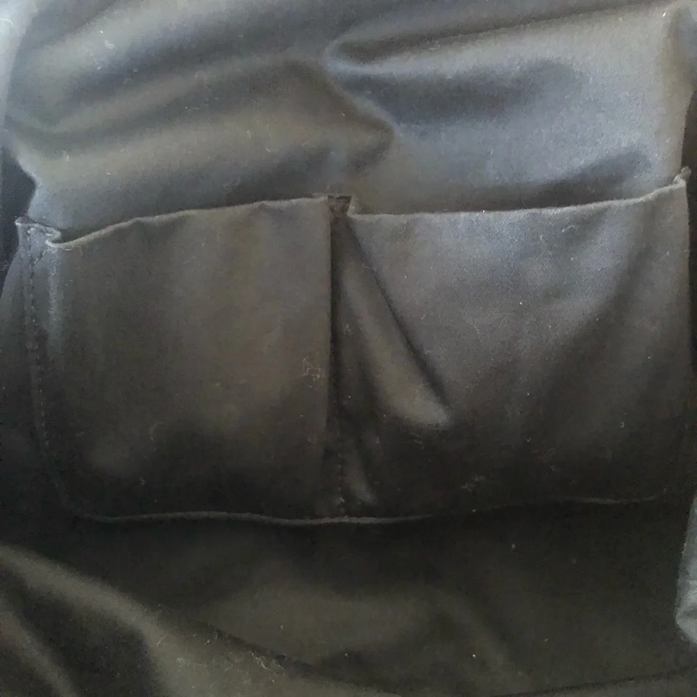 YSL Easy Bag in Purple Patent Leather - Picture 9 of 10